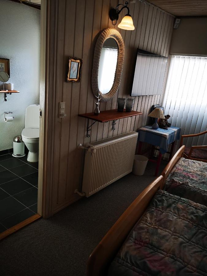 Gaeste Anneks Hos Hanne イェリング エクステリア 写真